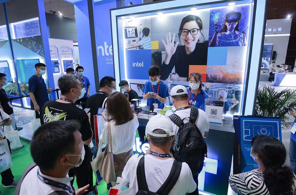 Show Floor - Booths 5