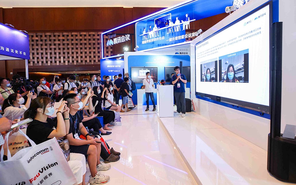 Show Floor Product Demo 1